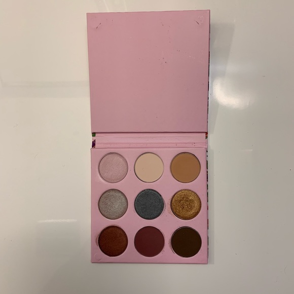Winky Lux Eyeshadow Palette - Picture 2 of 2